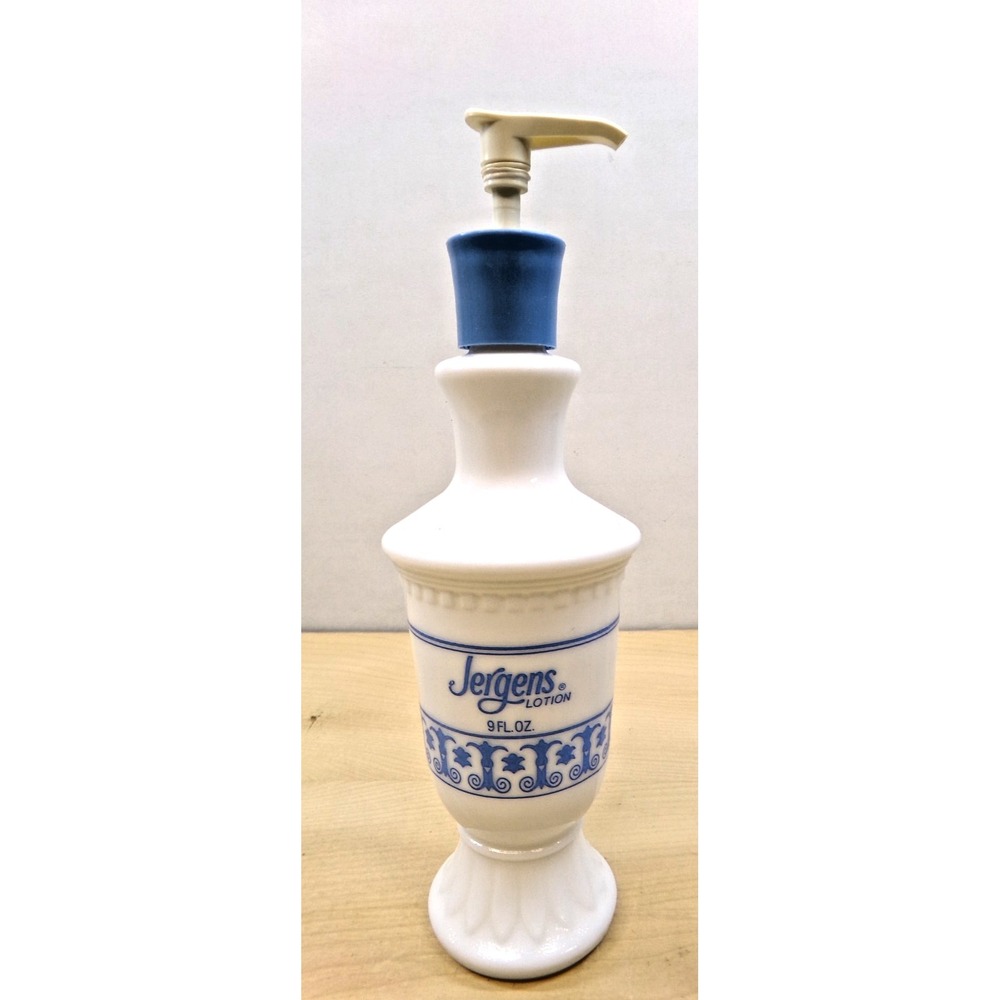 Jergens Lotion White Milk Glass 9 Fl Oz with Pump Dispenser Works‎ Blue Design